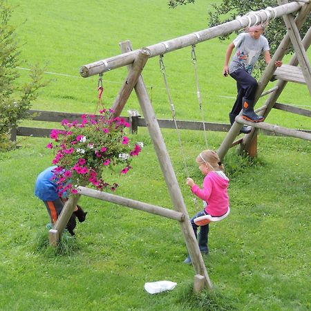 Ferienwohnungen Bachergut Mariapfarr Szoba fotó
